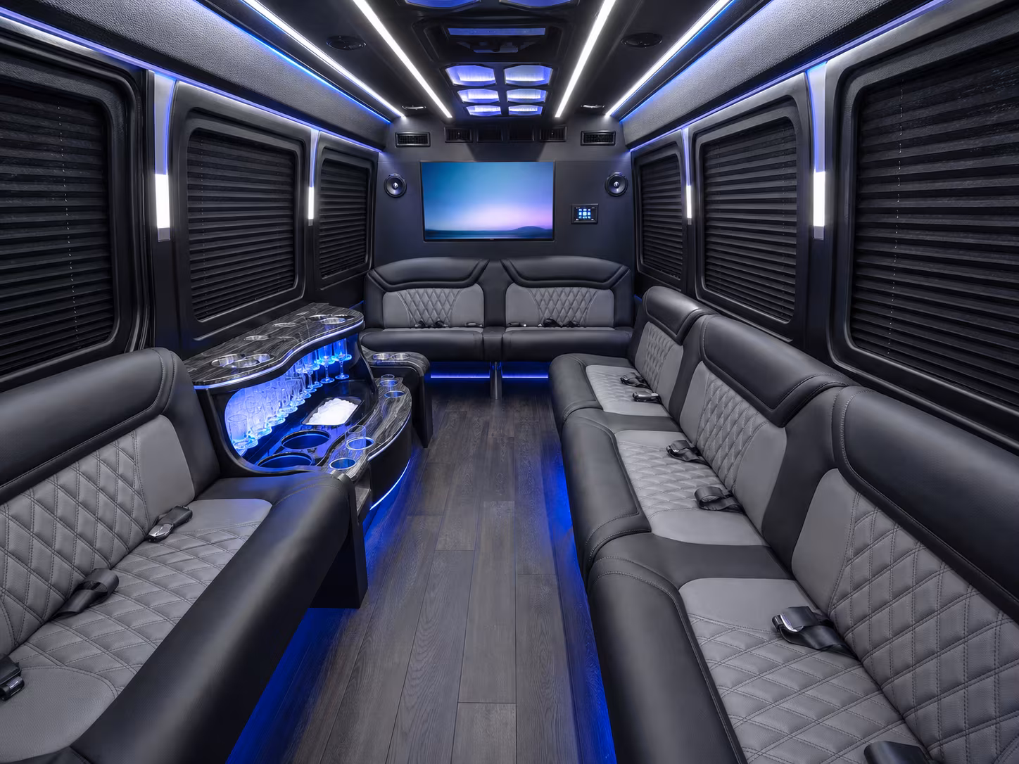 bus rentals for construction groups and jobsite transportation near amarillo