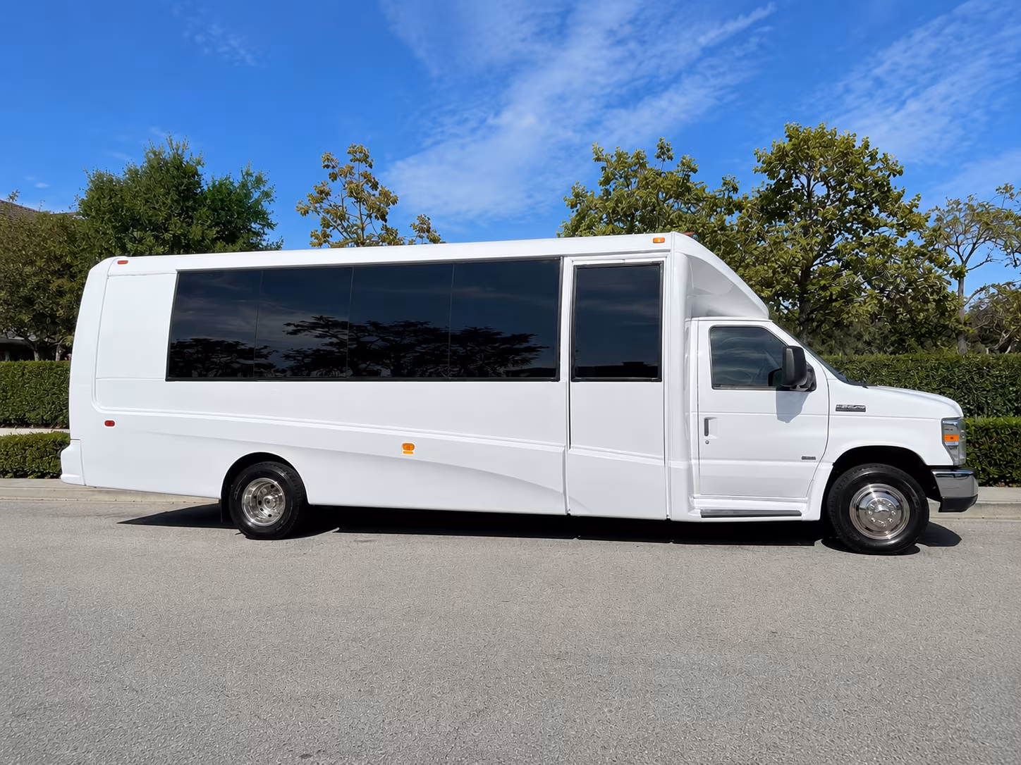 find the perfect transportation for your next corporate event 3