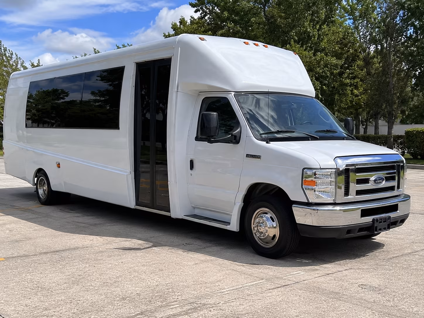 quincea n era sweet 16 party bus rental